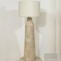 آباژور کنار سالنی