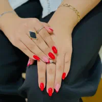 خدمات ناخن با قیمت مناسب جهت تکمیل نمونه کار پیج