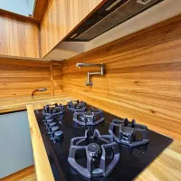 نشیمنی با شکوه کلاسیک و نورپردازی معاصر|فروش آپارتمان|تهران, یاخجی آباد|دیوار