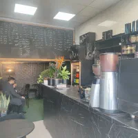 باریستا کمک باریستا کار در کافه پاره وقت|استخدام خدمات فروشگاه و رستوران|کرج, کلاک نو|دیوار