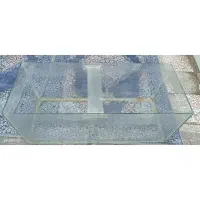 اکواریوم بزرگ سالم تمیز