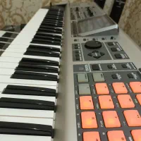 سینتی سایزر رولند فانتوم x6