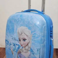 چمدان مسافرتی