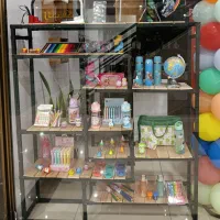 ویترین استند دکور کتابخانه چوبی فلزی