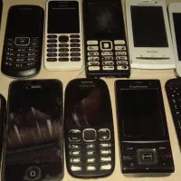 26عدد گوشی نوکیا وسامسونگ وهوای. سونی|موبایل|تهران, نیاوران|دیوار