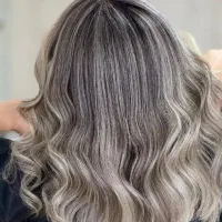 رنگ و لایت کراتین مژه ناخن