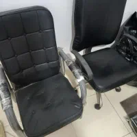 صندلی گردون و ساده . رگال لباس .