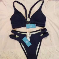 لباس شنا زنانه و تعدادی لباس خواب