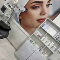 واگذاری سالن زیبایی و یا فروش یکجای تمام لوازم|آرایشگاه و سالنهای زیبایی|قم, زنبیل آباد|دیوار