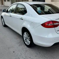 جک j۵ اتوماتیک|خودرو سواری و وانت|اصفهان, خرم|دیوار