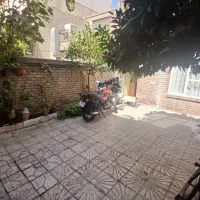 ۹۶متری کلنگی بر ۶ شریفی جنوبی در دوطبقه قابل سکونت|فروش زمین و ملک کلنگی|تهران, شهمیرزادی|دیوار