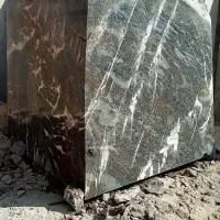 گلدن بلک|جواهرات|شاهین‌شهر, گزبرخوار|دیوار