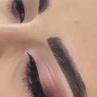 میکاپ کار