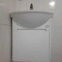 روشویی همراه شیر