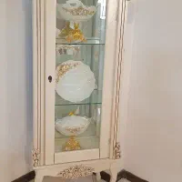 گنجه با وسایل
