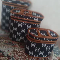 کیف|کیف، کفش، کمربند|تربت جام, حافظ|دیوار