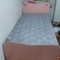 فروش تخت یک نفره به همراه خوشخواب بعلت مهاجرت|تخت و سرویس خواب|شیراز, منطقه هوایی شهید دوران|دیوار