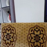 دوتا پشتی ماشینی مخمل کرم رنگ در حد نو