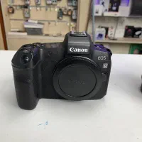 دوربین کانن R