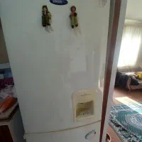 یخچال نیمه فریزر