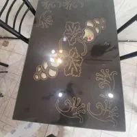 ۴عدد میز بدون صندلی (به صورت تکی هم فروخته میشه)
