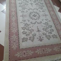 فرش رنگ روشن