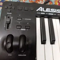 میدی کنترلر السیس Q49 درحد نو|پیانو، کیبورد، آکاردئون|بیرجند, |دیوار