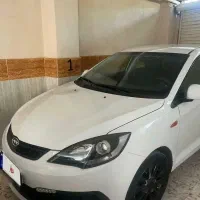 ام‌وی‌ام 315 هاچبک اسپرت لاکچری، مدل ۱۳۹۴