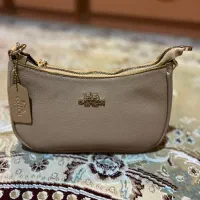 کیف|کیف، کفش، کمربند|رشت, گلسار|دیوار