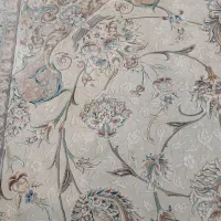دو عدد فرش دوازده متری و یک گرد قطر یک و نیم