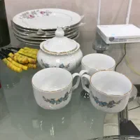 تعدادی ظروف منزل نونو|ظروف سرو و پذیرایی|شیراز, دشت چنار|دیوار