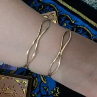 النگو طلا 200 هزارتومان بالای تابلو