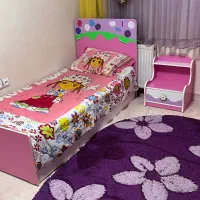 تخت وکمدنوجوان