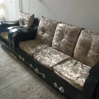 مبل ۷ نفره با میز عسلی شیشه ای