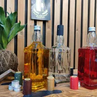 بطری چهار گوش شفاف شیشه ای ( نگین)|ظروف سرو و پذیرایی|اصفهان, رسالت|دیوار