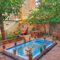 فروش خانه ویلایی(مناسب سکونت و ساخت)|فروش خانه و ویلا|کرج, کوی زنبق|دیوار