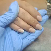 خدمات ناخن(کاشت ژل) اصلاح صورت(بند و ابرو)
