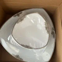 چینی ۱۲ نفره پردیس