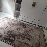 یک عدد فرشینه در حد نوع چهار متری