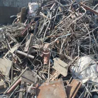 خرید خریدار ضایعات آهن چدن درب پنجره وغیره