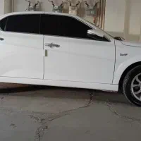 دنا پلاس ۶دنده مدل ۴۰۱