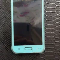 سامسونگ Galaxy J1 با حافظهٔ ۴ گیگابایت