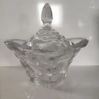 شکلات خوری و قوری زعفران