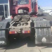 هوو 2006سینوتراک بیرنگ|خودرو سنگین|آبیک, |دیوار