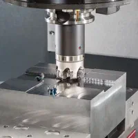 تکنسین تعمیر و نگهداری قالب