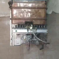 آبگرمکن دیواری بوتان  در حد نو