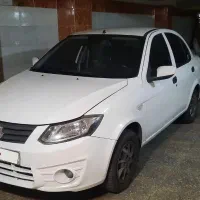 ساینا بی رنگ