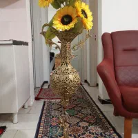 یک عدد گلدون برنزی شیک|صنایع دستی و سایر لوازم تزئینی|پرند, فاز ۶|دیوار