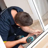 خدمات درب و پنجره upvc و انواع توری