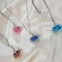 گردنبند قلب شیشه ای